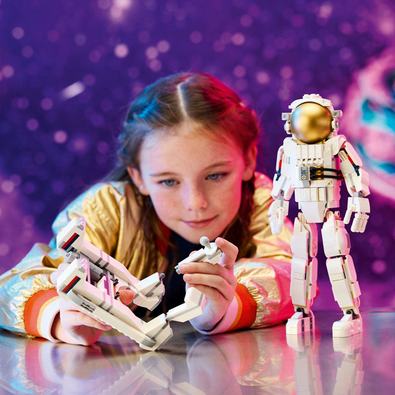ASTRONAUTE DANS ESPACE CREATOR