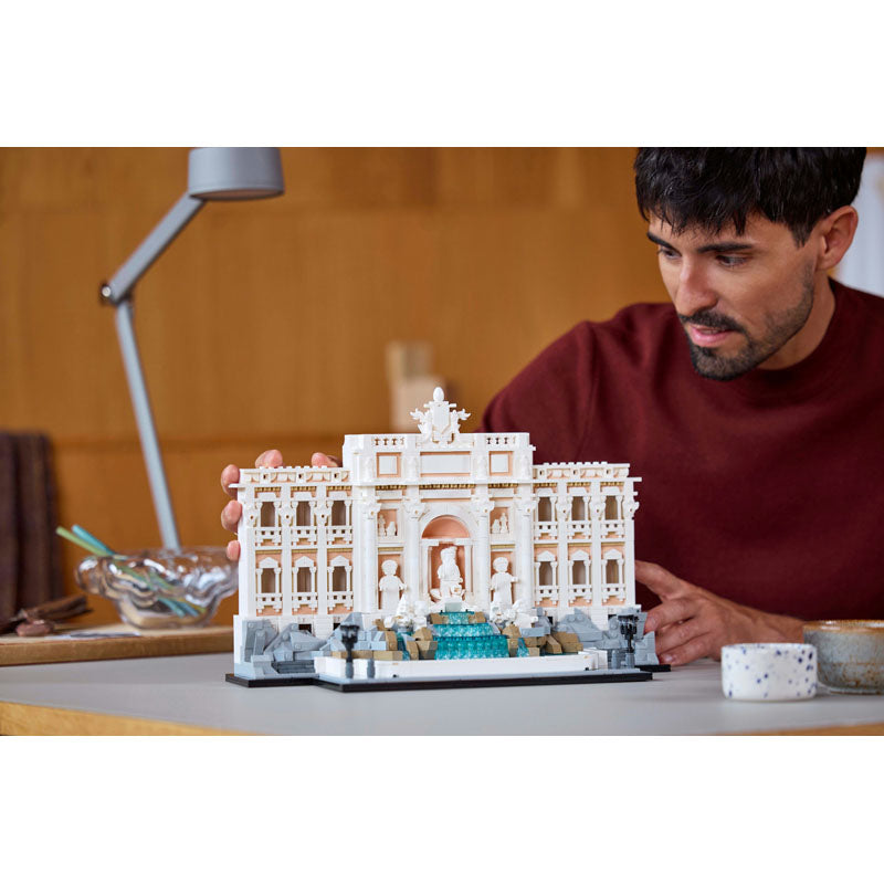 LA FONTAINE DE TREVI ARCHITECT