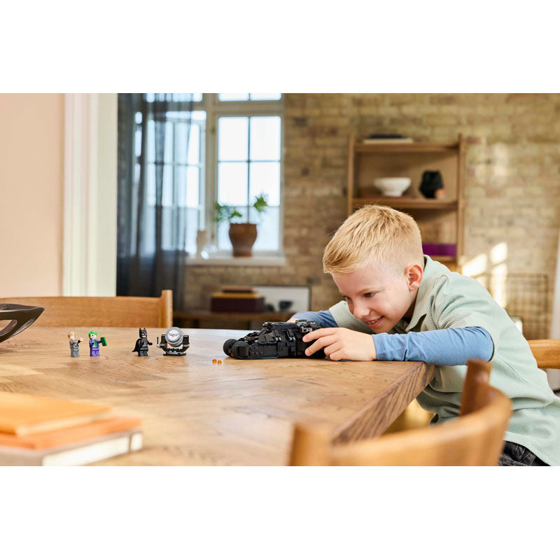 LE JOKER VS BATMOBILE BATMAN